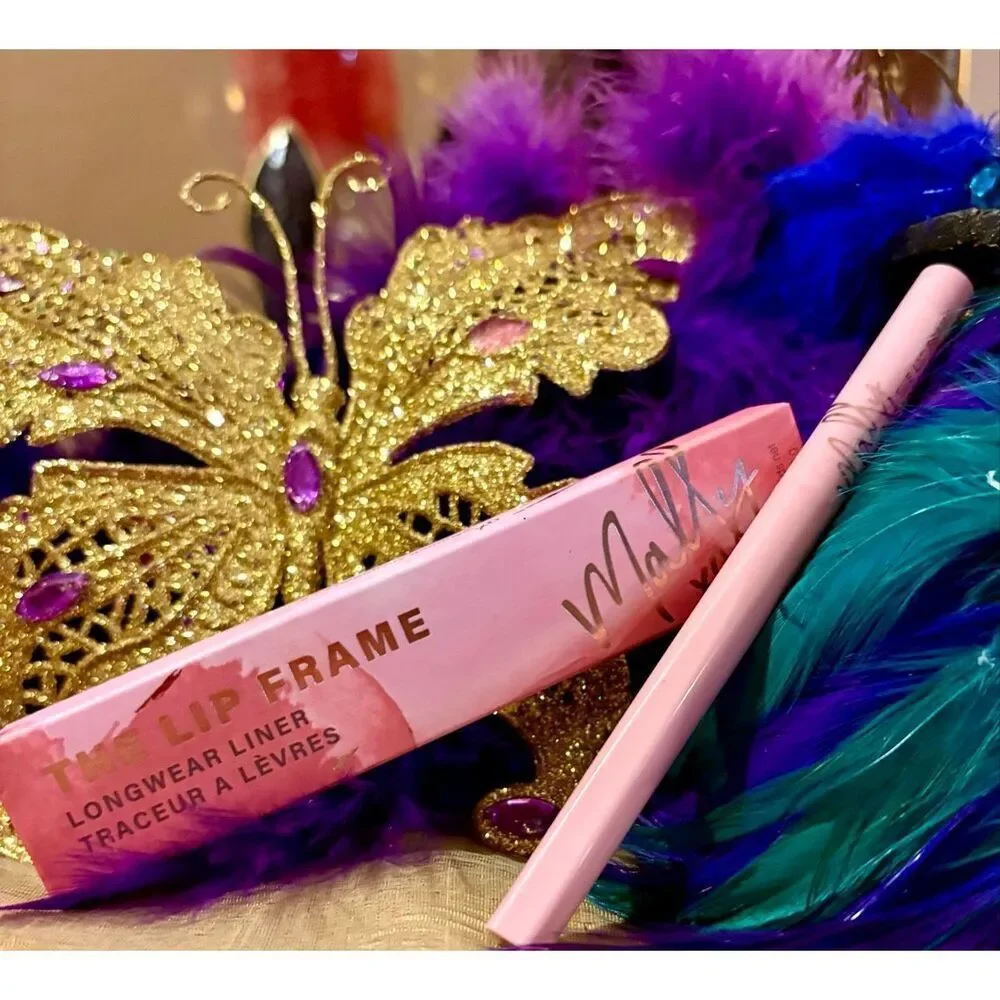 MALLY BEAUTY  - NIB The Lip Frame Longwear Liner/Neutral Dusk.  (hard to find)